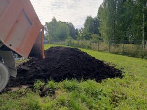 Доставка плодородной земли