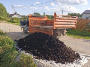 Доставка плодородного грунта